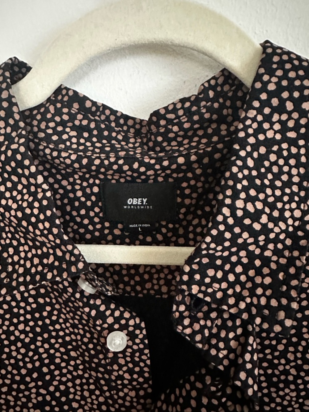 Obey Men’s Short-Sleeve Button-Down Shirt in Black with Pink Dot Print - Picture 3 of 4